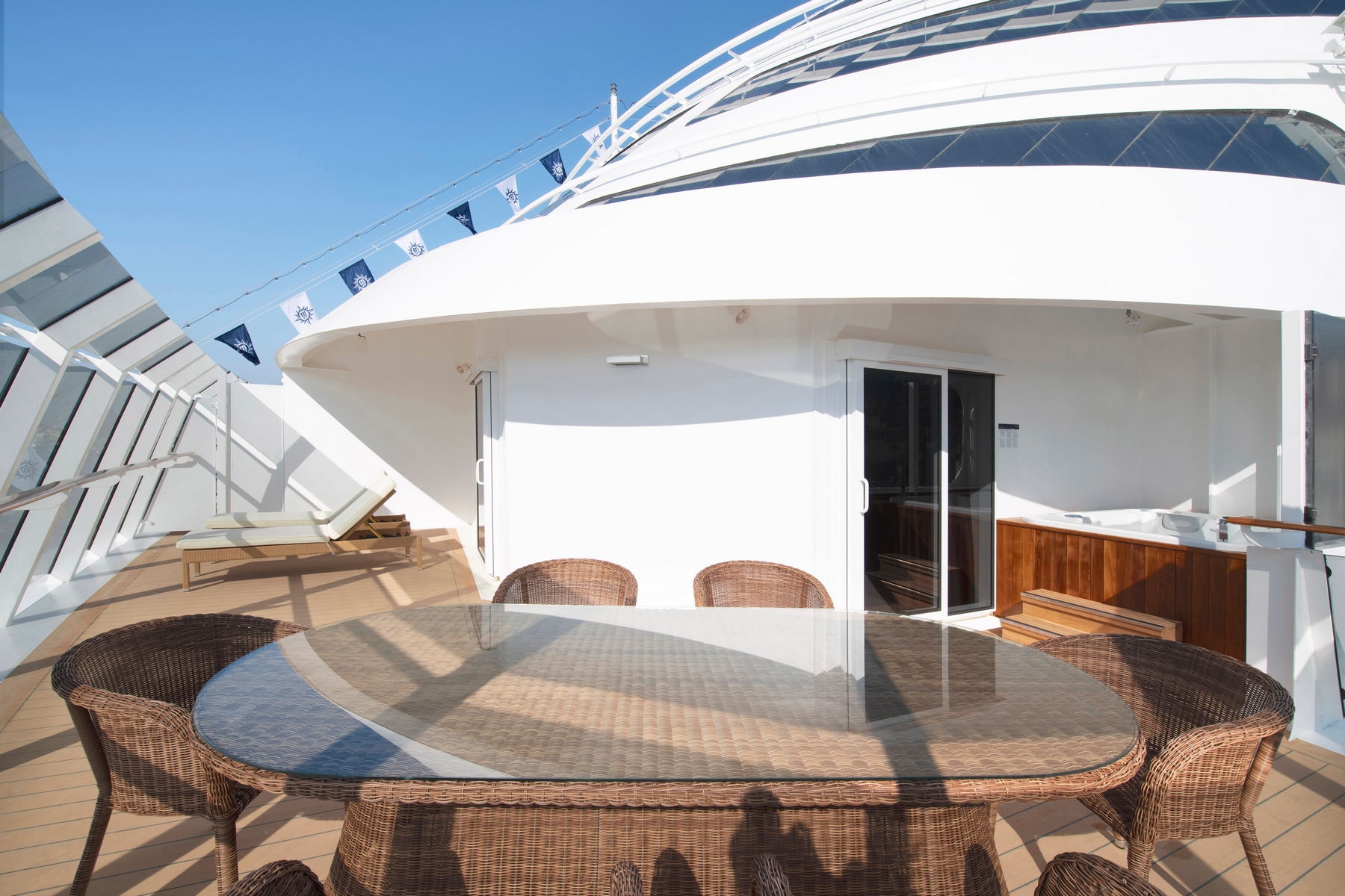 cruiseImg1