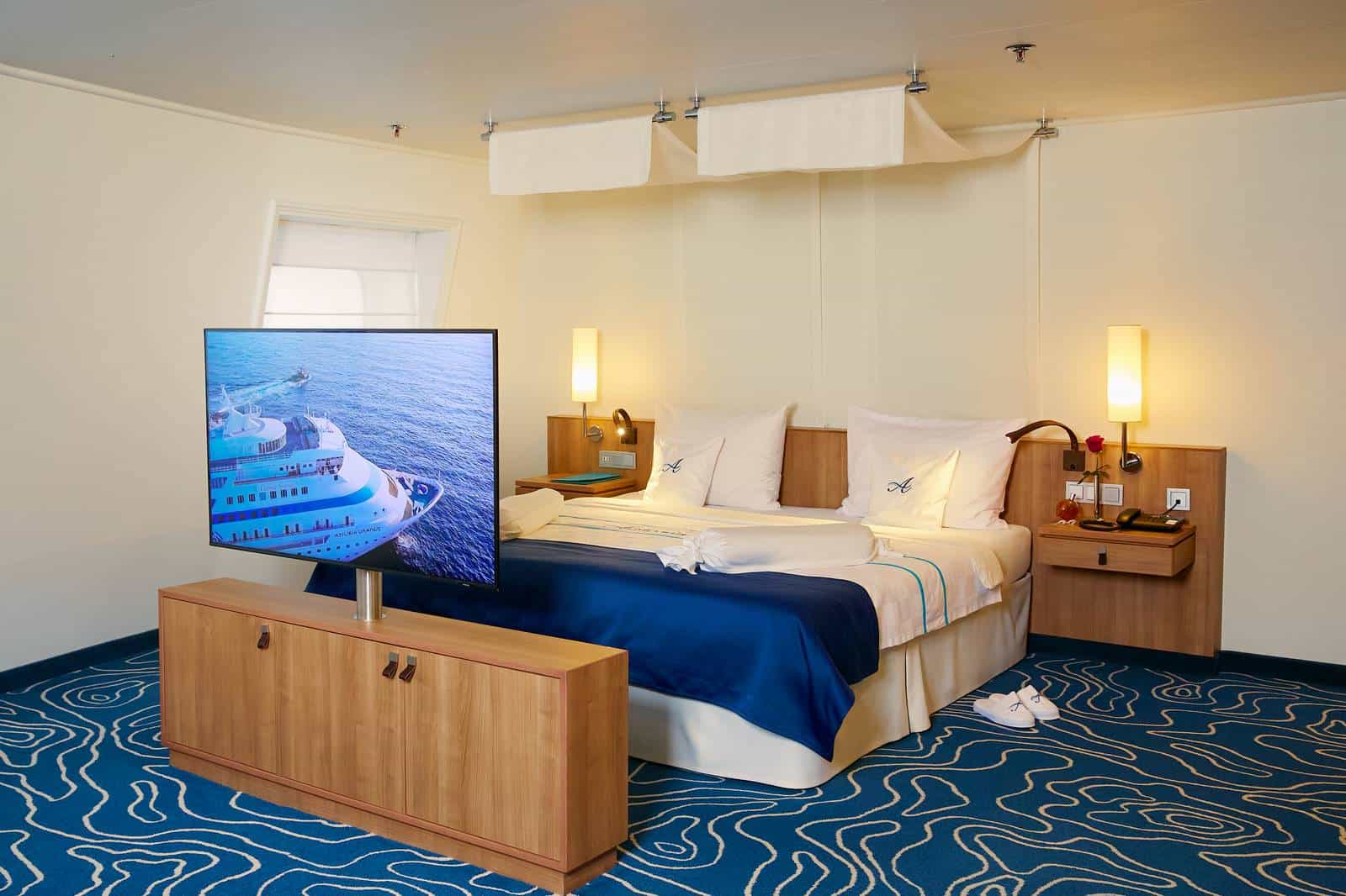 cruiseImg1