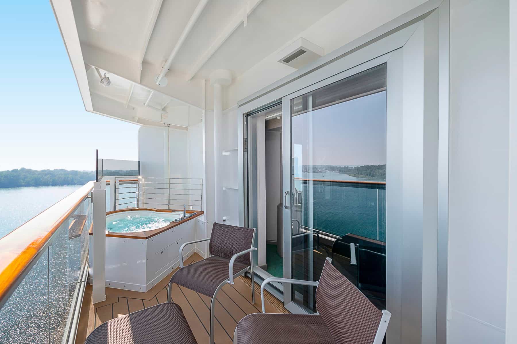 cruiseImg1