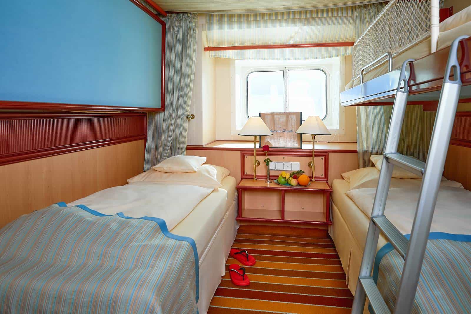 cruiseImg1