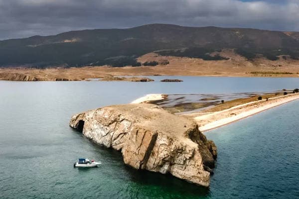 Малое море, Мыс Скала Шаманка