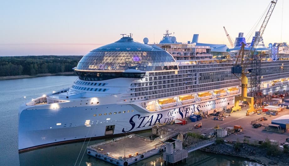 Royal Caribbean получила новый лайнер Star of the Seas