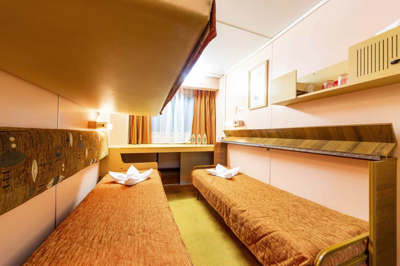 cruiseImg2