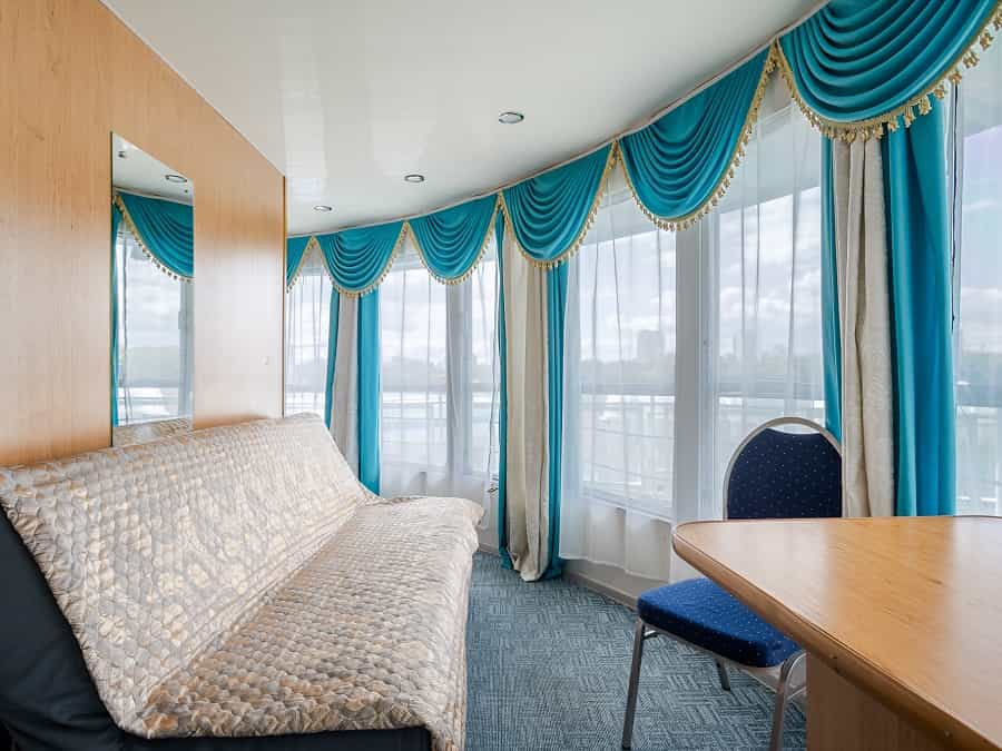 cruiseImg2