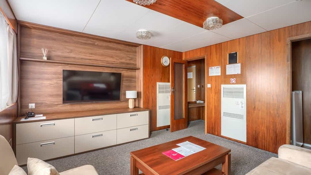 cruiseImg3